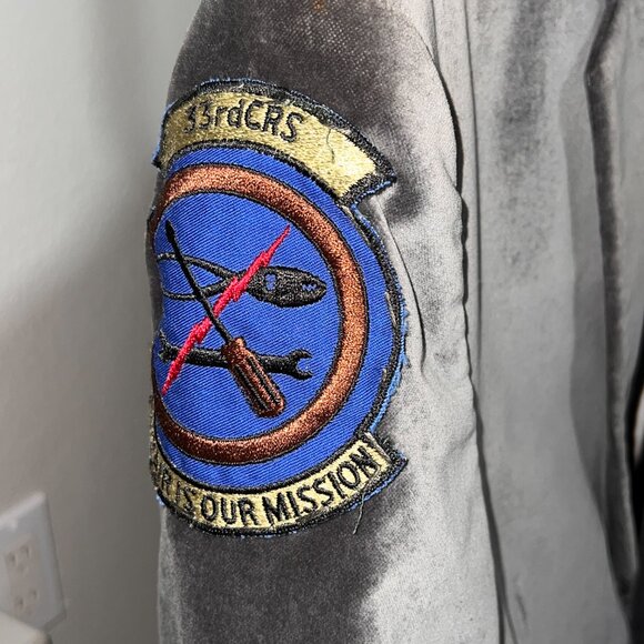 Express crushed velvet jacket with flair - Picture 2 of 8